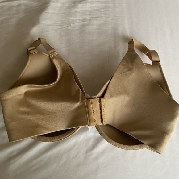 New Cacique Seamless Women's Bra - Picture 2 of 4